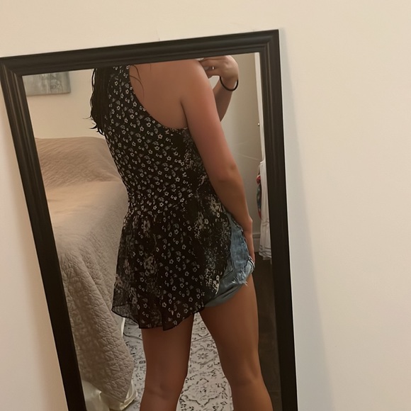 BCBGeneration blue floral pattern high neck top - Picture 2 of 6